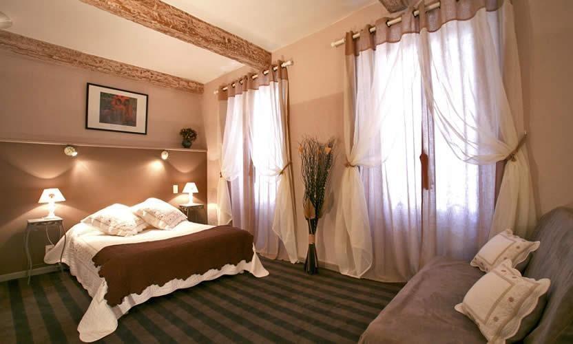 La Garbure Otel Châteauneuf-du-Pape Dış mekan fotoğraf