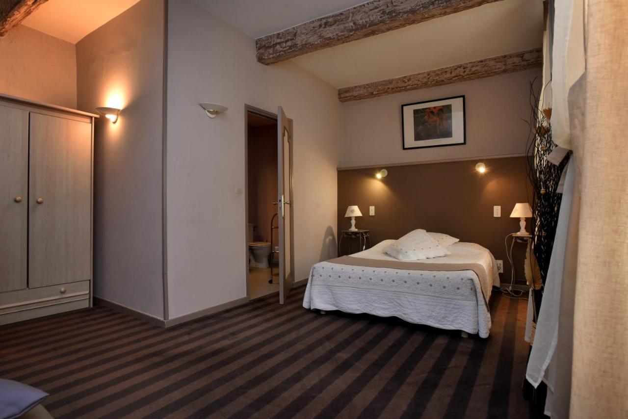 La Garbure Otel Châteauneuf-du-Pape Oda fotoğraf